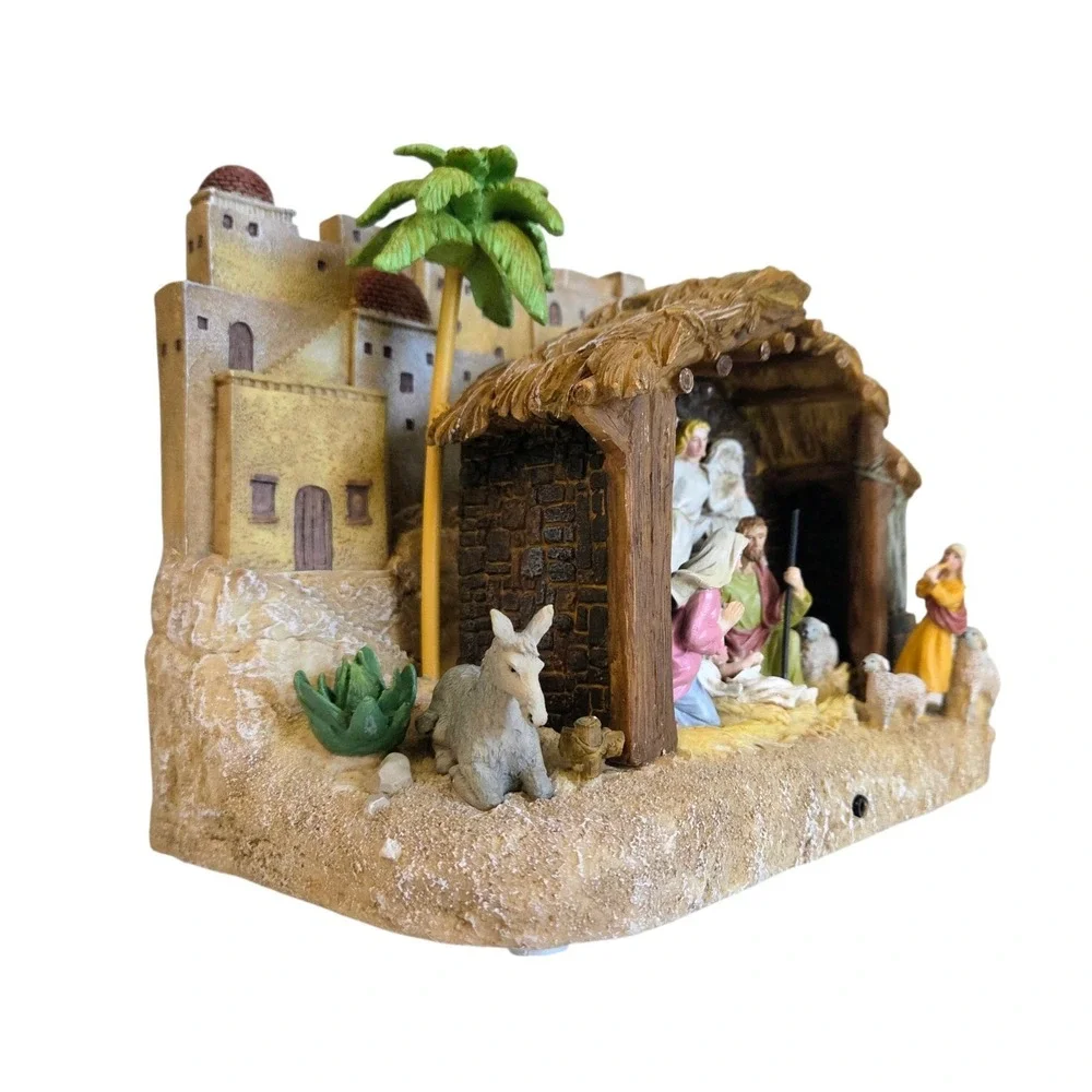 Vinrage Avon Bethlehem Nativity Scene Light-Up Musical Religious Christmas w/Box